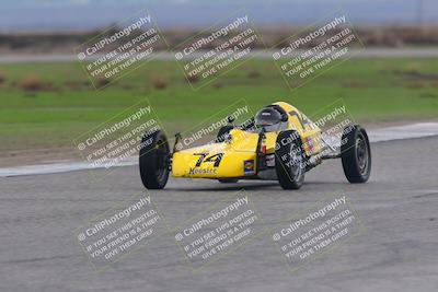 media/Jan-14-2023-CalClub SCCA (Sat) [[d2757389b8]]/Group 5/Race (Sunset)/